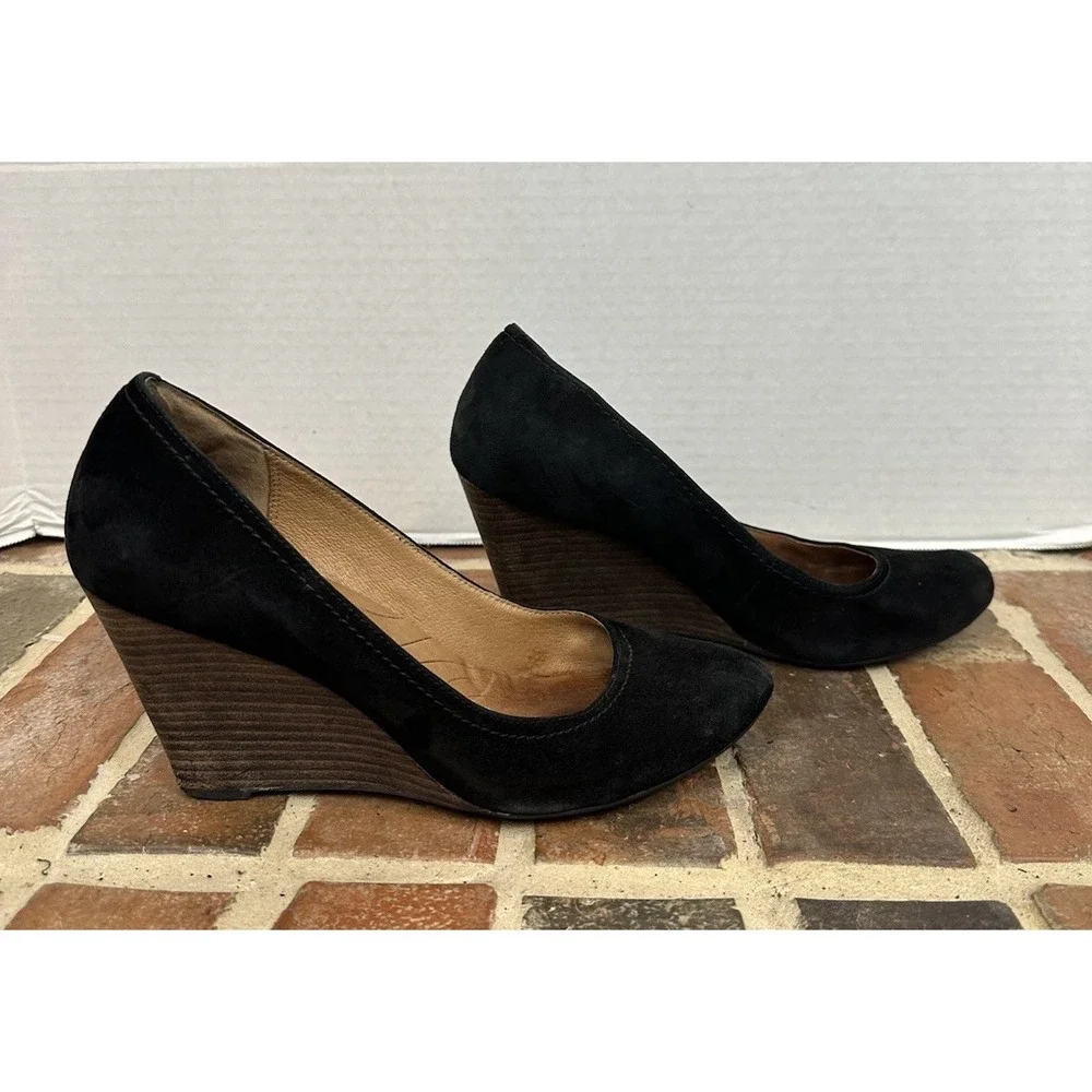 Clarks Indigo Black Suede Wedge Pumps Women's 9 Business Casual Comfort Shoes